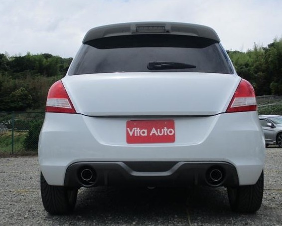 2013 SUZUKI SWIFT